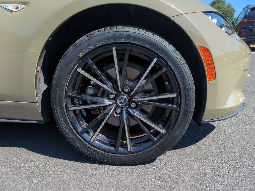 Used 2024 MAZDA MX-5 Miata Grand Touring RWD image 10