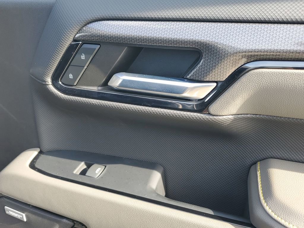 Used 2024 Chevrolet Silverado 1500 ZR2 w/ Technology Package image 49