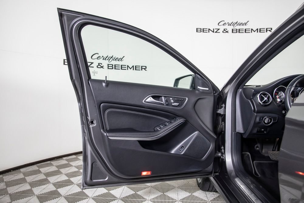 Used 2019 Mercedes-Benz GLA 250 4MATIC image 17