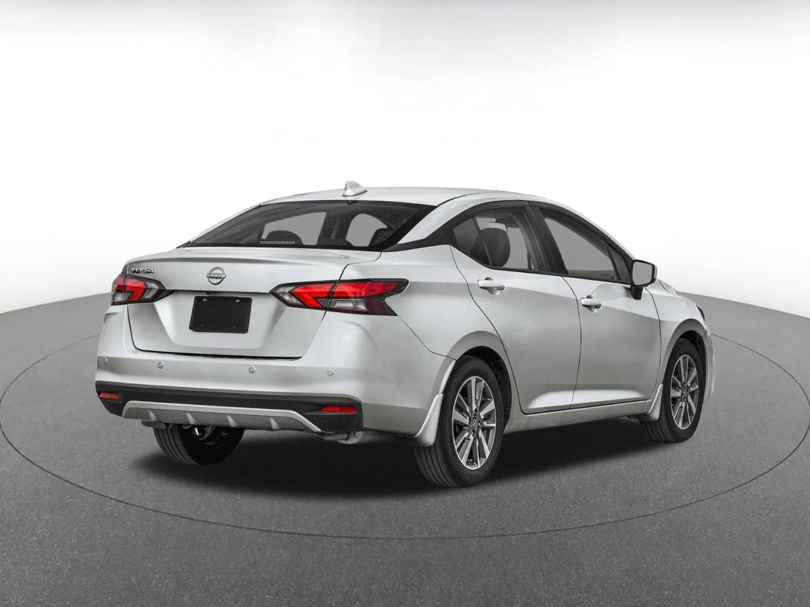 Used 2025 Nissan Versa SV FWD image 2