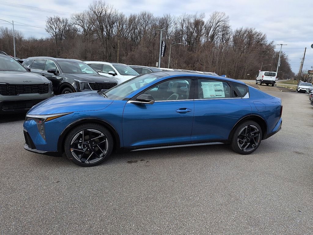 New 2025 Kia K4 GT-Line w/ GT-Line Premium Package FWD image 4