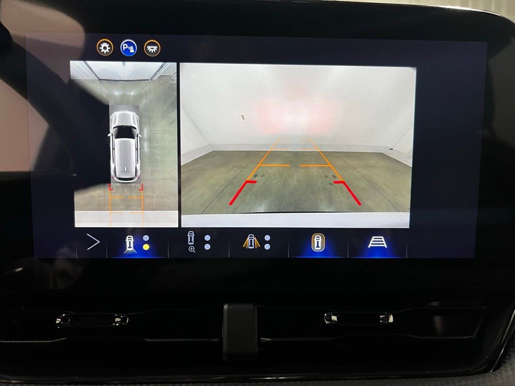 New 2026 Chevrolet Equinox RS w/ Convenience Package III image 26