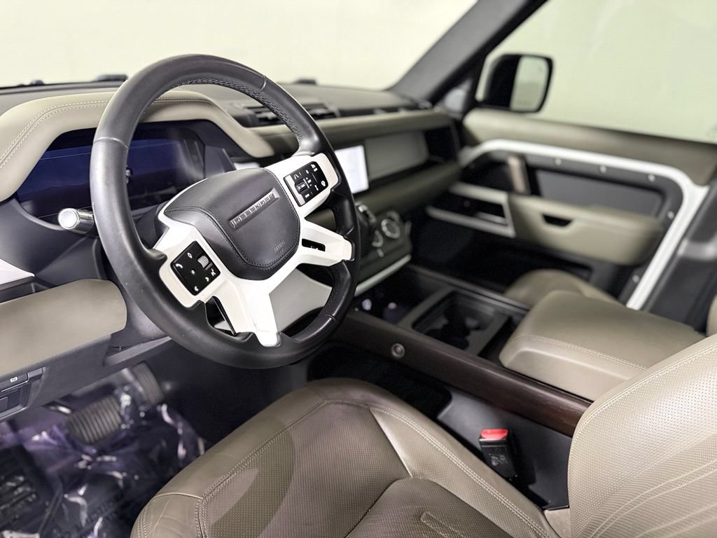 Used 2020 Land Rover Defender 110 HSE AWD/4WD image 17