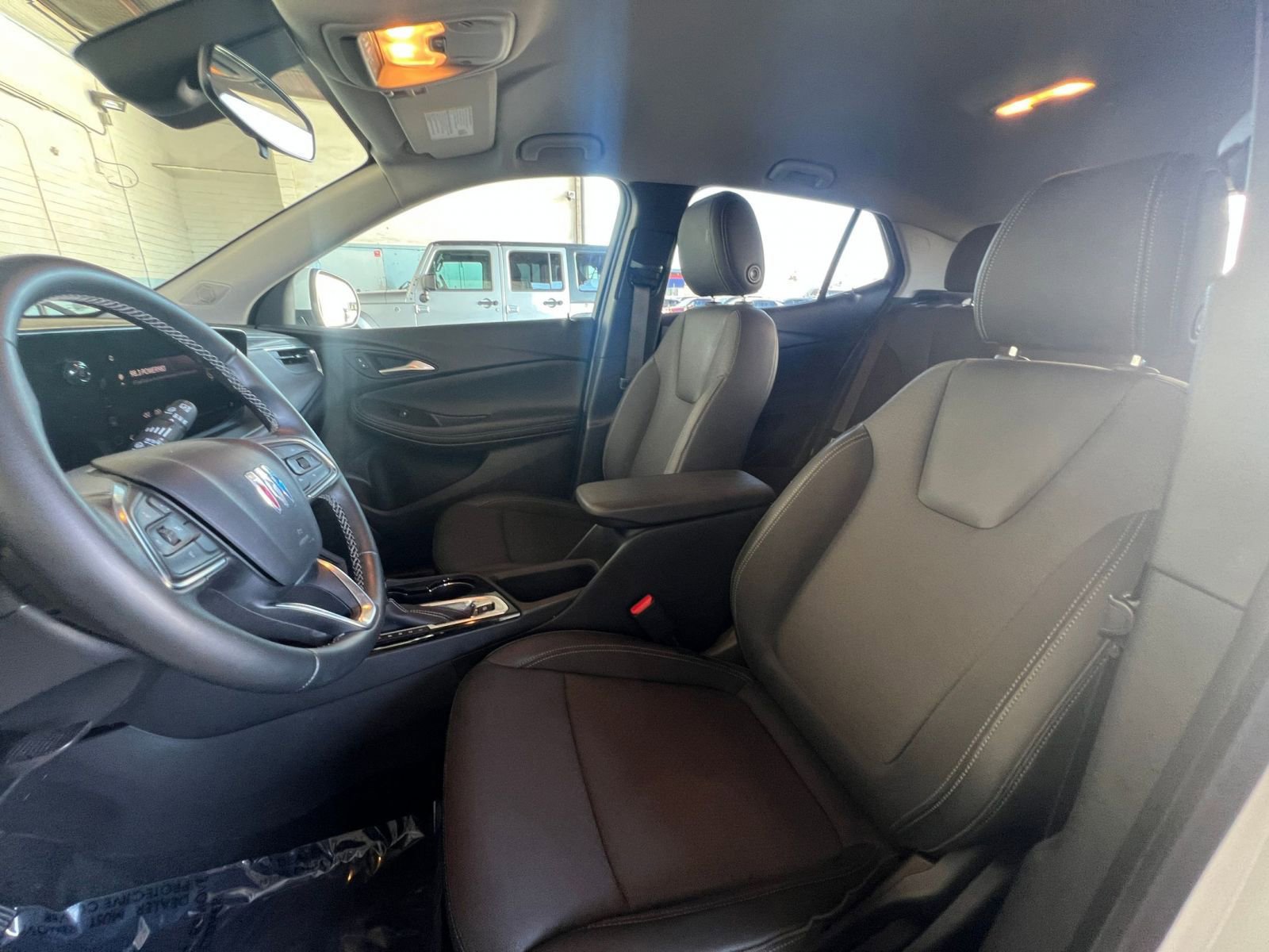 Used 2025 Buick Encore GX Preferred image 36