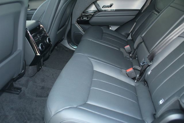 New 2026 Land Rover Range Rover Sport SE image 5