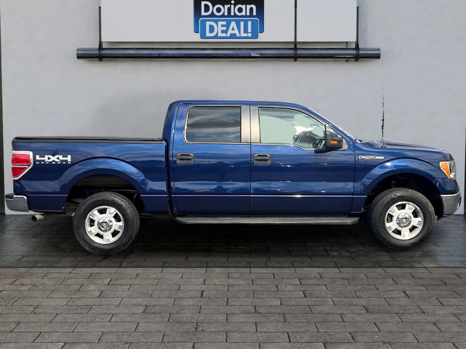 Used 2012 Ford F150 XLT w/ XLT Convenience Pkg AWD/4WD image 2