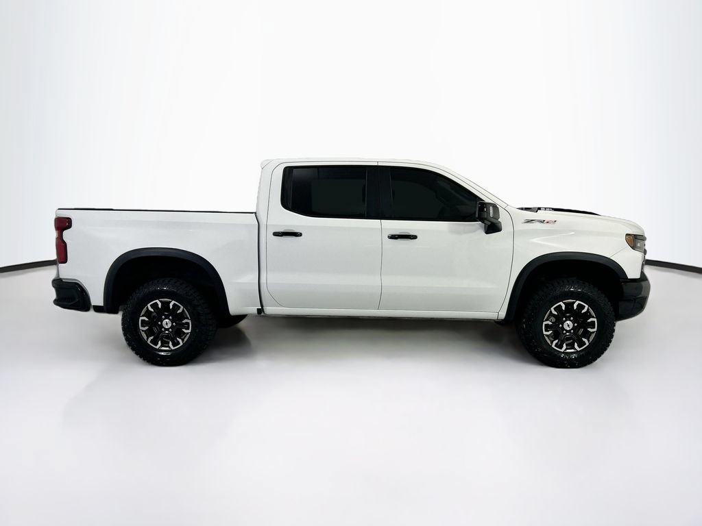 Used 2023 Chevrolet Silverado 1500 ZR2 w/ Technology Package AWD/4WD image 4