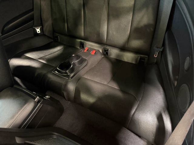 Used 2015 BMW M235i Convertible image 28