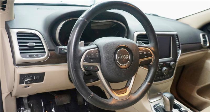 Used 2016 Jeep Grand Cherokee Limited w/ Luxury Group II AWD/4WD image 11