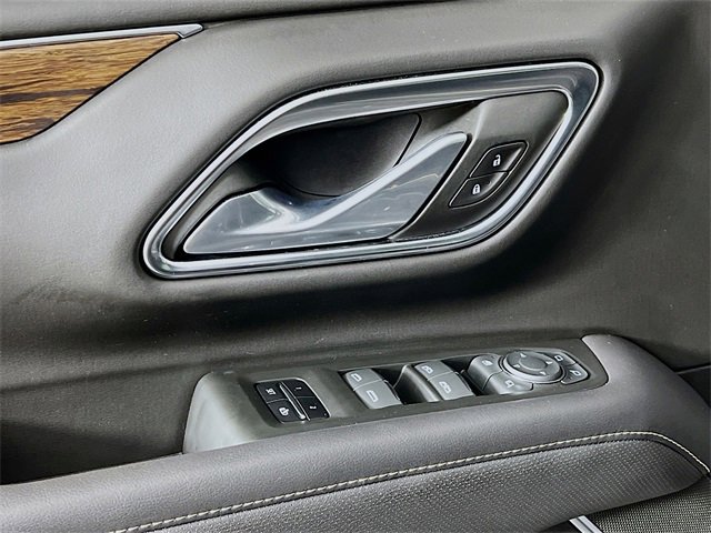 Used 2022 Chevrolet Suburban Premier image 9