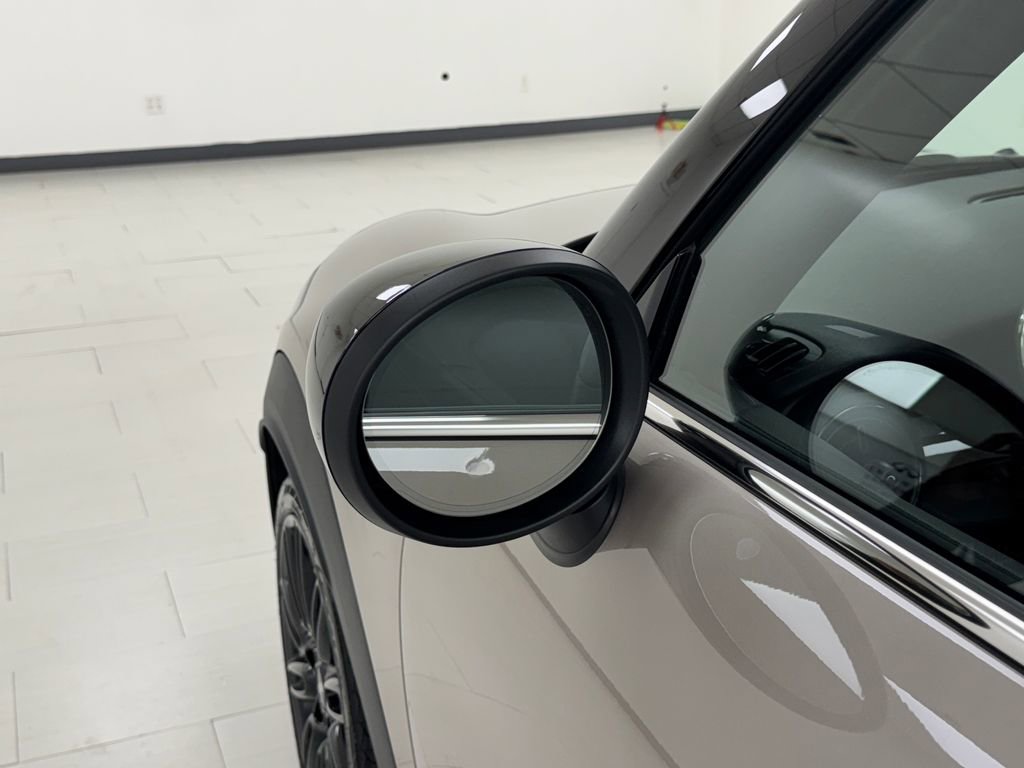 Used 2023 MINI Cooper S image 41