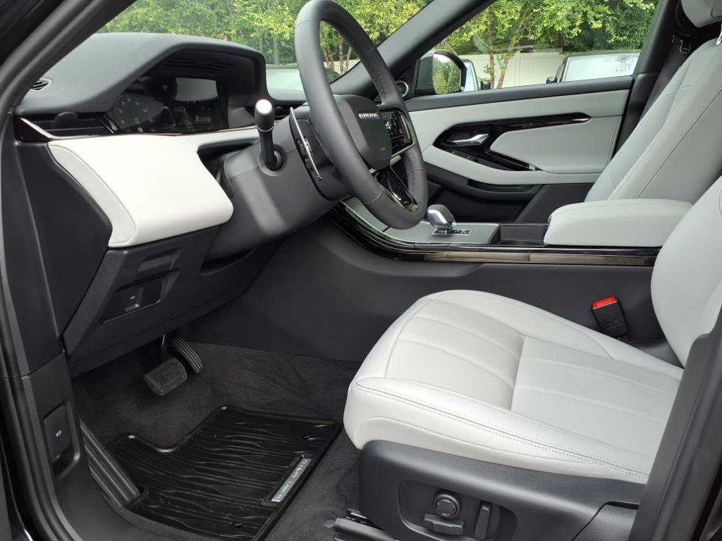 Certified 2026 Land Rover Range Rover Evoque S image 17