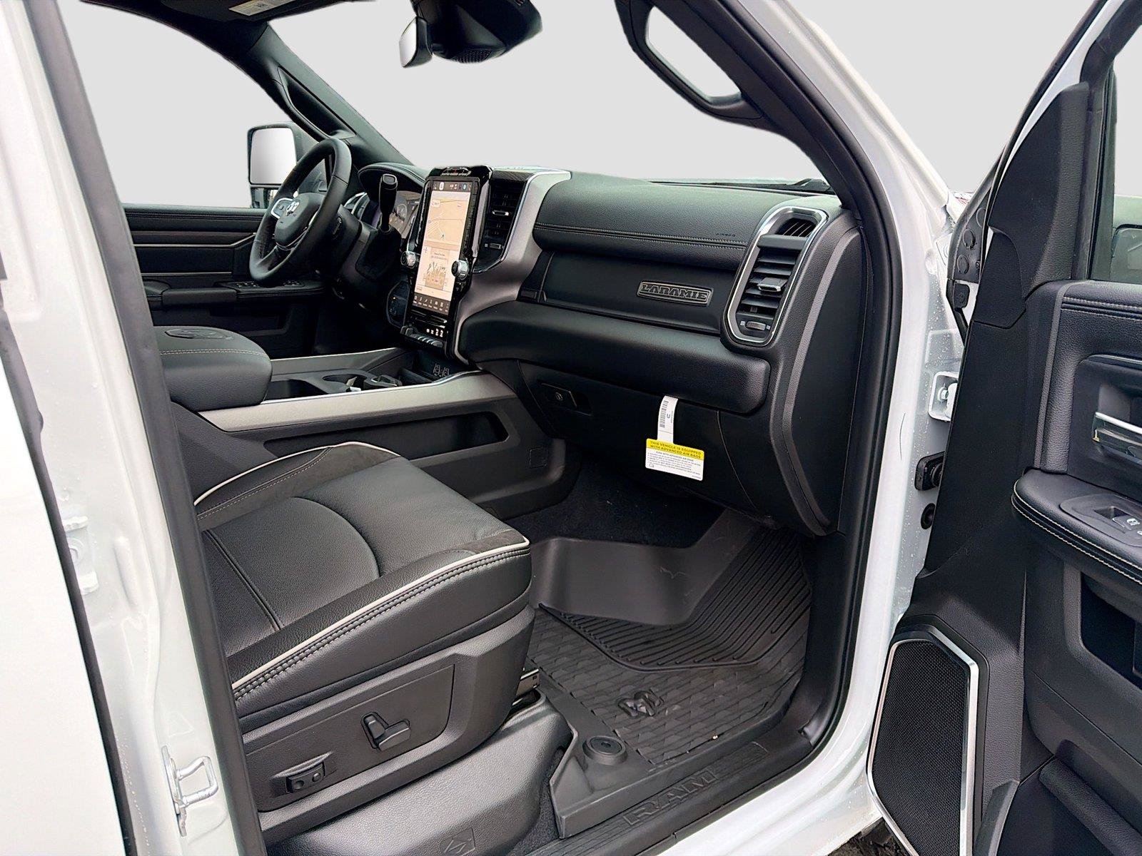 New 2026 RAM 2500 Laramie w/ Sport Appearance Package AWD/4WD image 13