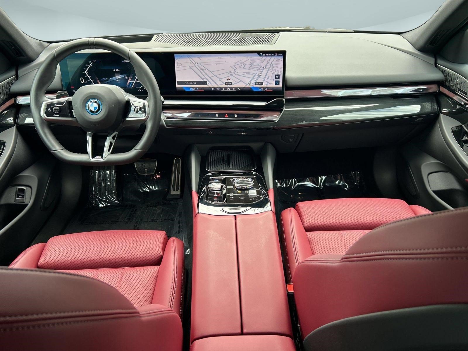Certified 2026 BMW i5 eDrive40 w/ Executive Package AWD/4WD image 17