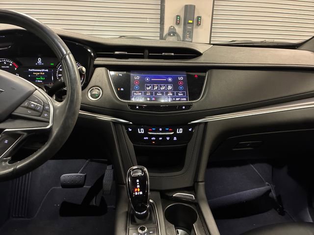 Certified 2023 Cadillac XT5 Luxury FWD image 18