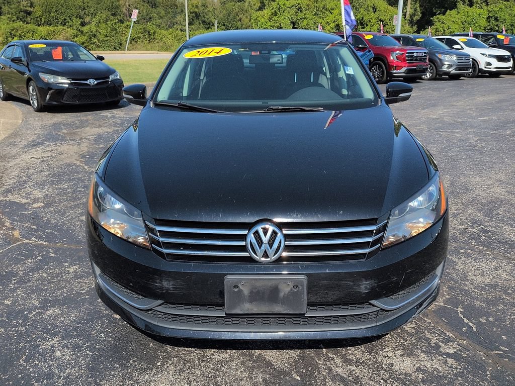 Used 2014 Volkswagen Passat 1.8T SE FWD image 3