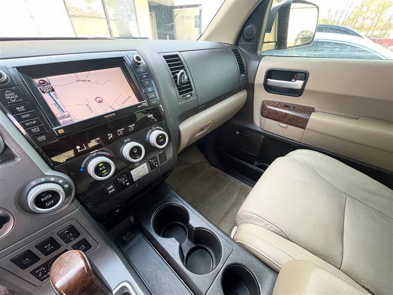Used 2010 Toyota Sequoia Platinum image 10