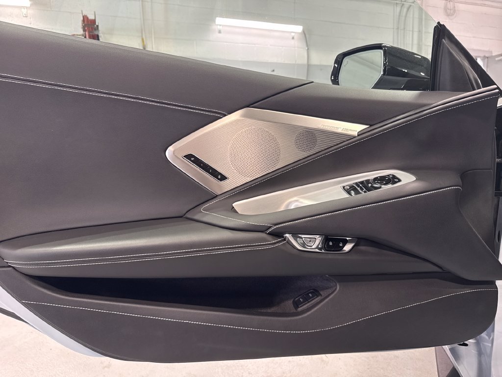 Used 2020 Chevrolet Corvette Stingray Preferred Cpe w/ 2LT Preferred Equipment Group RWD image 27