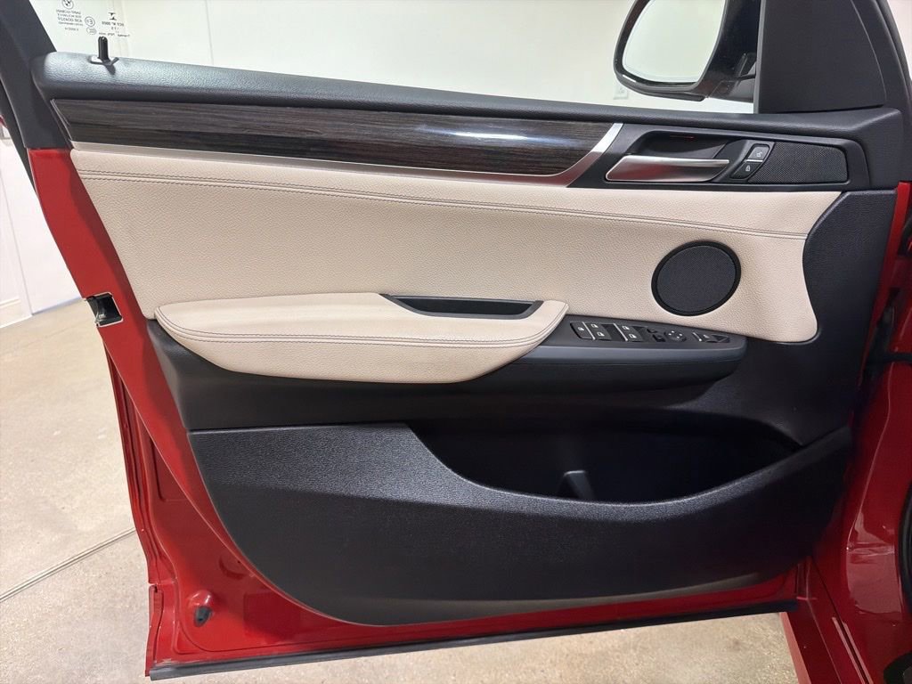 Used 2016 BMW X3 xDrive28i AWD/4WD image 9