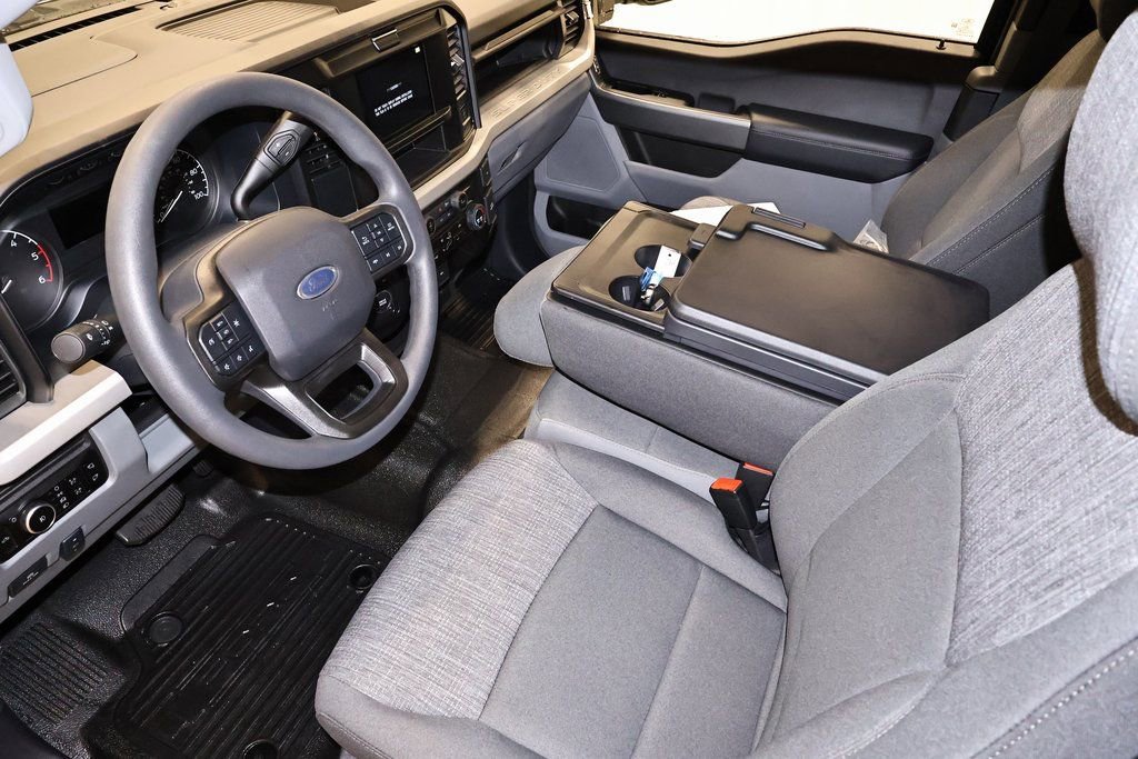 New 2026 Ford F550 4x4 Supercab Super Duty w/ XLT Value Package image 20