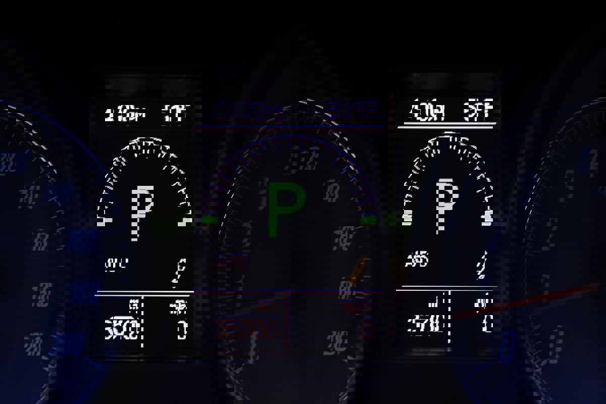 Used 2017 Maserati GranTurismo Sport image 18