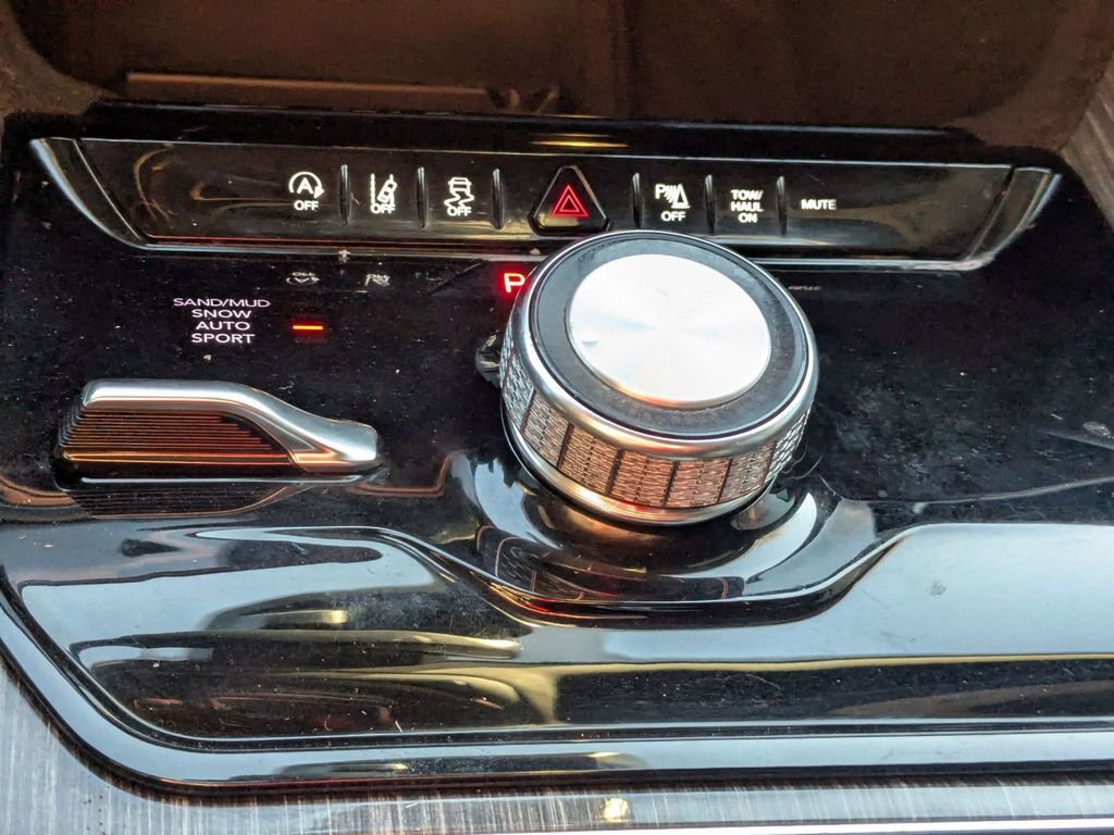 Used 2022 Jeep Wagoneer Series II image 29