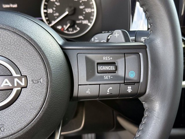 Used 2024 Nissan Pathfinder SV w/ Black Appearance Package FWD image 29