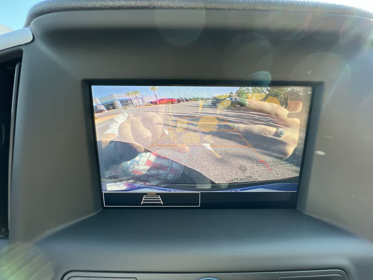 Used 2022 GMC Terrain SLE w/ Driver Convenience Package FWD image 14