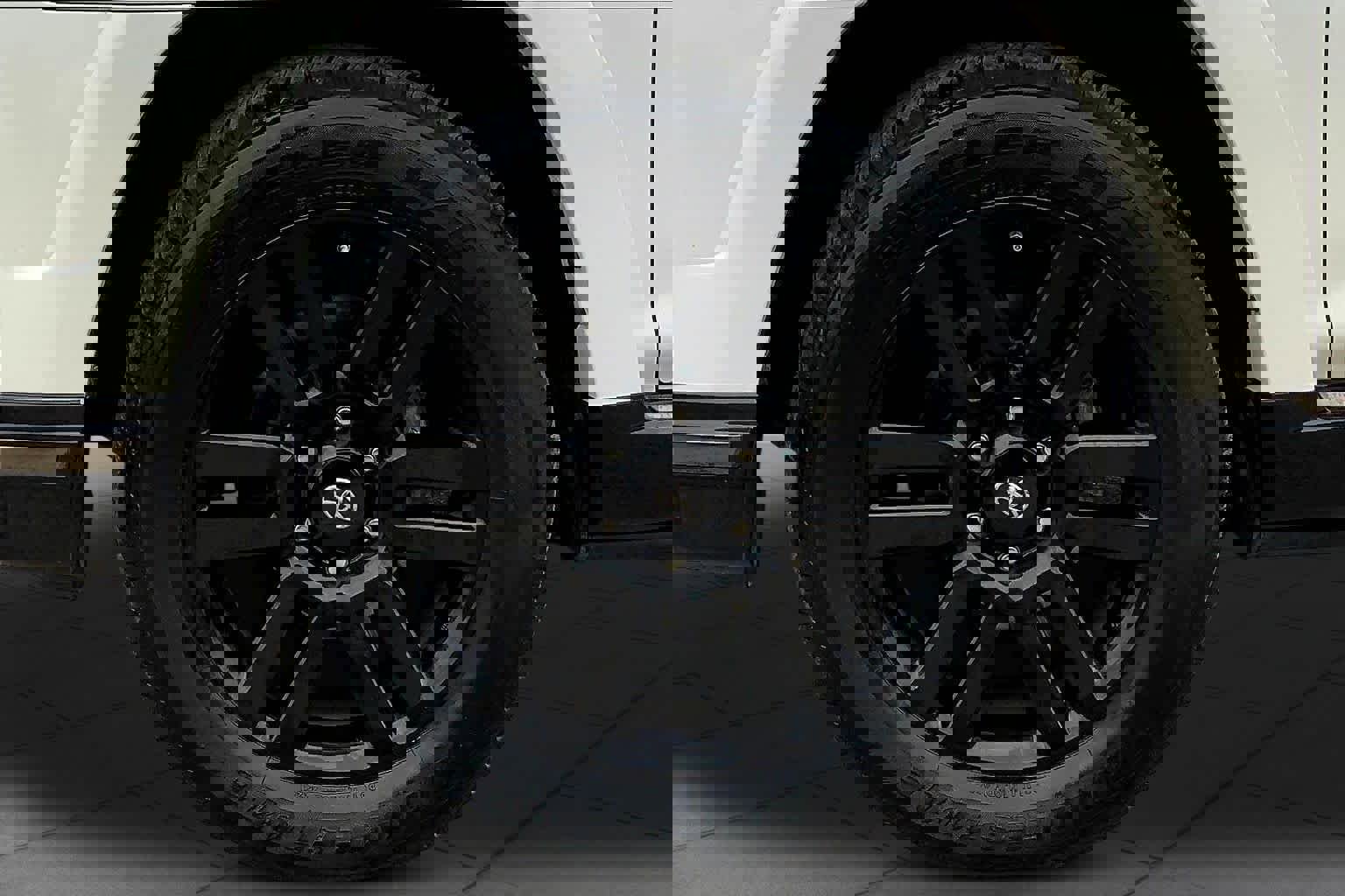 Used 2019 Toyota 4Runner Limited image 11