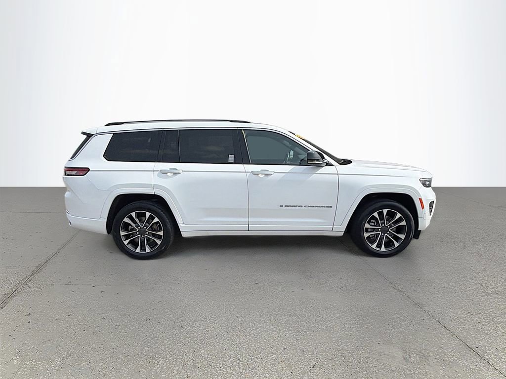 Used 2021 Jeep Grand Cherokee L Overland w/ Luxury Tech Group IV image 2