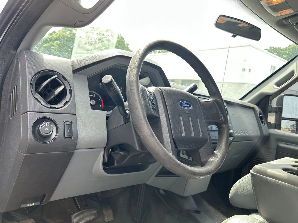 Used 2015 Ford F250 XL w/ Power Equipment Group AWD/4WD image 8