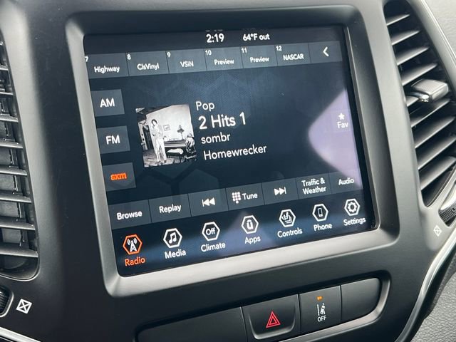 Used 2022 Jeep Cherokee Latitude Lux AWD/4WD image 23