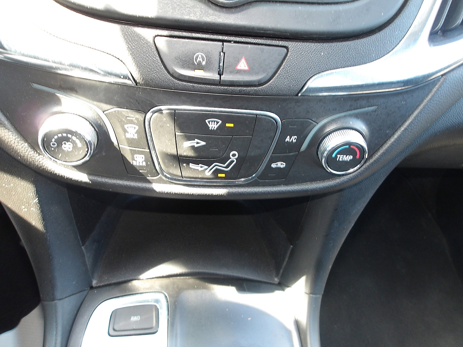Used 2023 Chevrolet Equinox LT AWD/4WD image 21