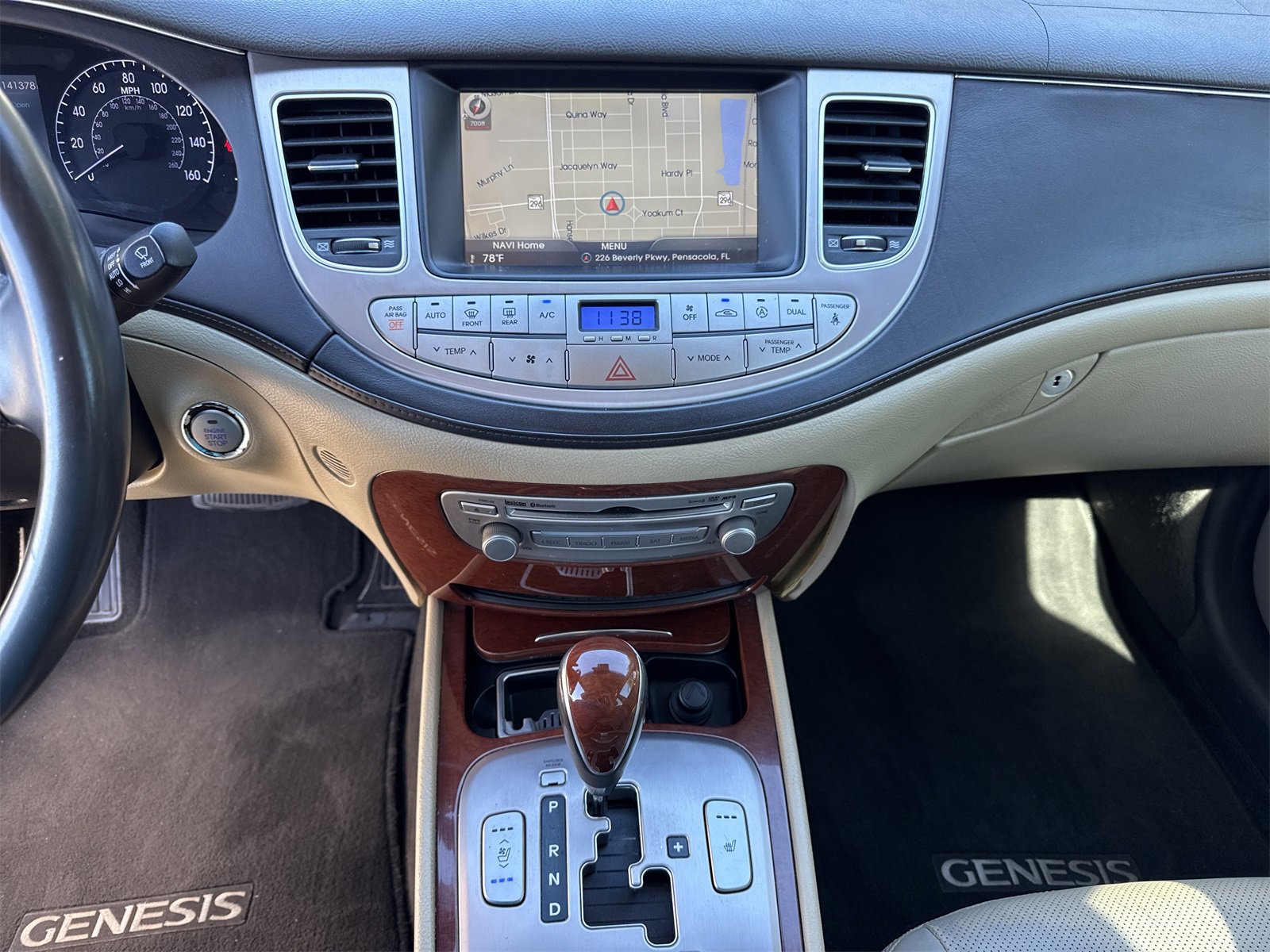 Used 2013 Hyundai Genesis 3.8 w/ Premium Pkg image 34