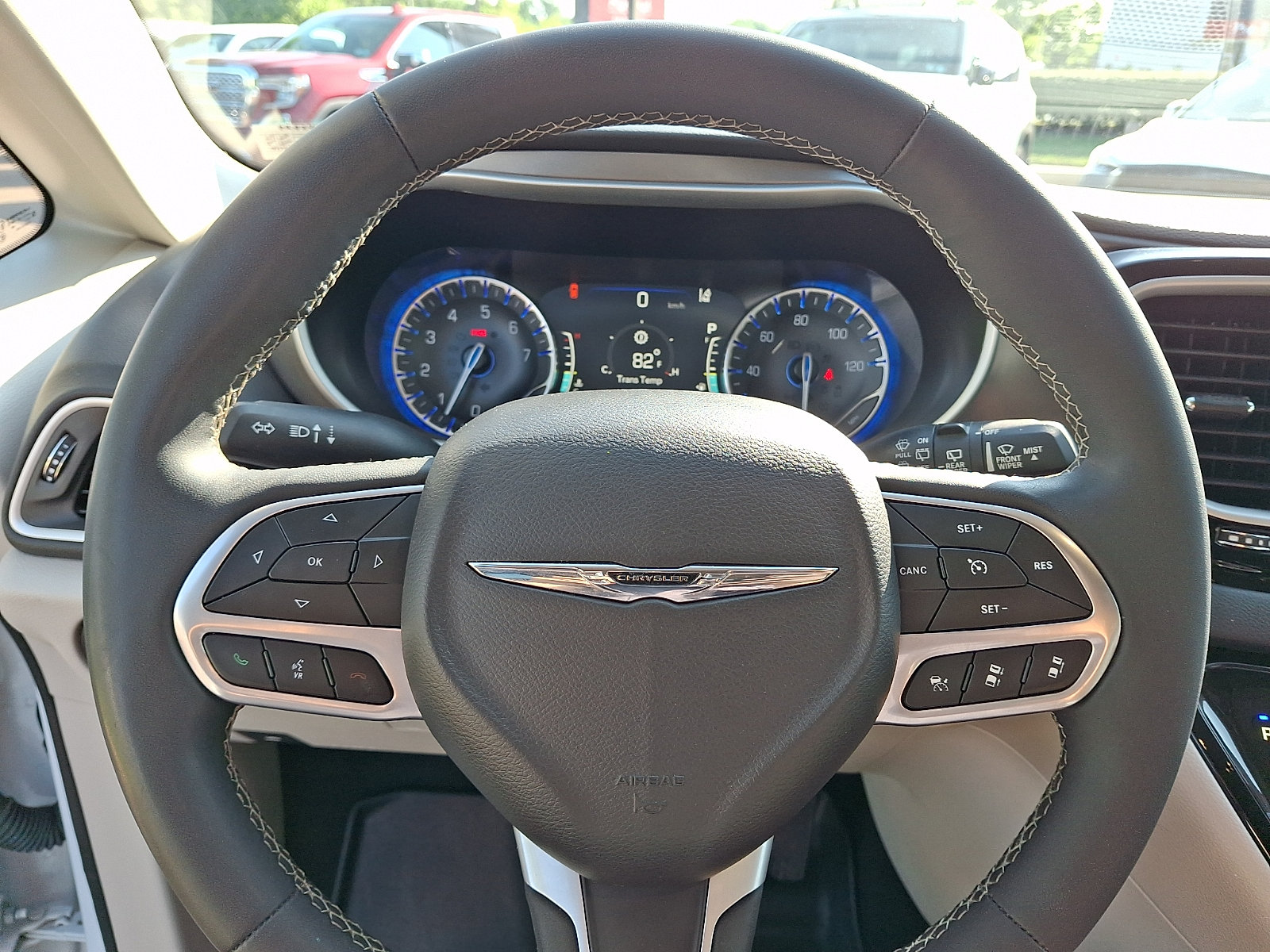 Used 2023 Chrysler Pacifica Touring-L FWD image 20