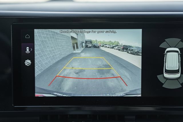 Used 2024 Kia Carnival EX FWD image 48