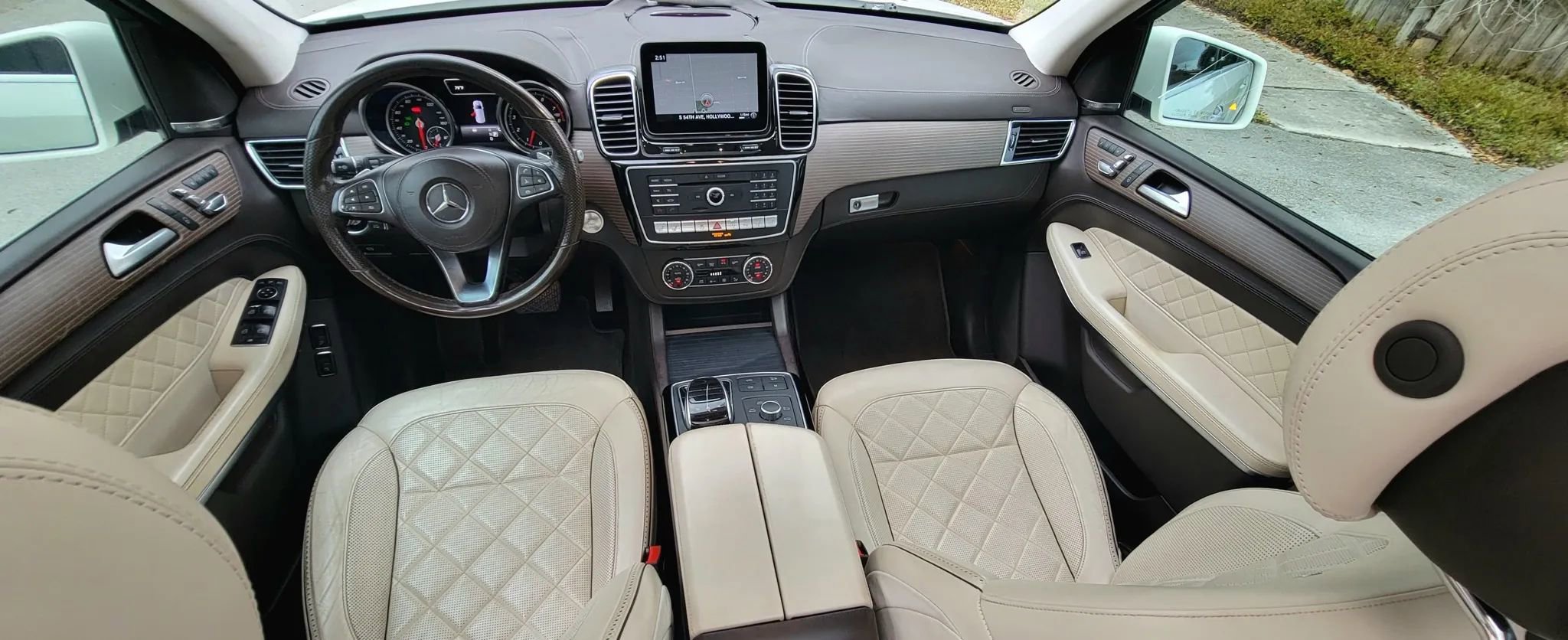 Used 2018 Mercedes-Benz GLS 550 4MATIC w/ Grand Edition Package image 9