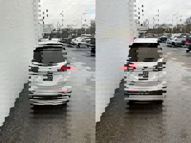 Used 2023 Chevrolet Equinox RS image 6