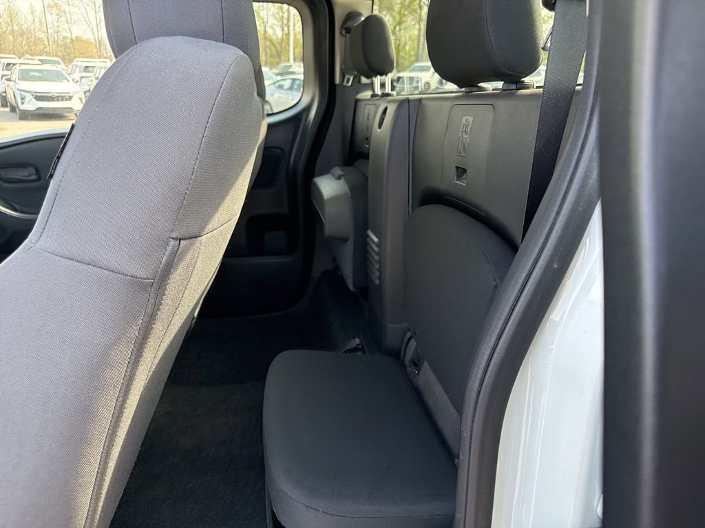Used 2022 Nissan Frontier S image 10