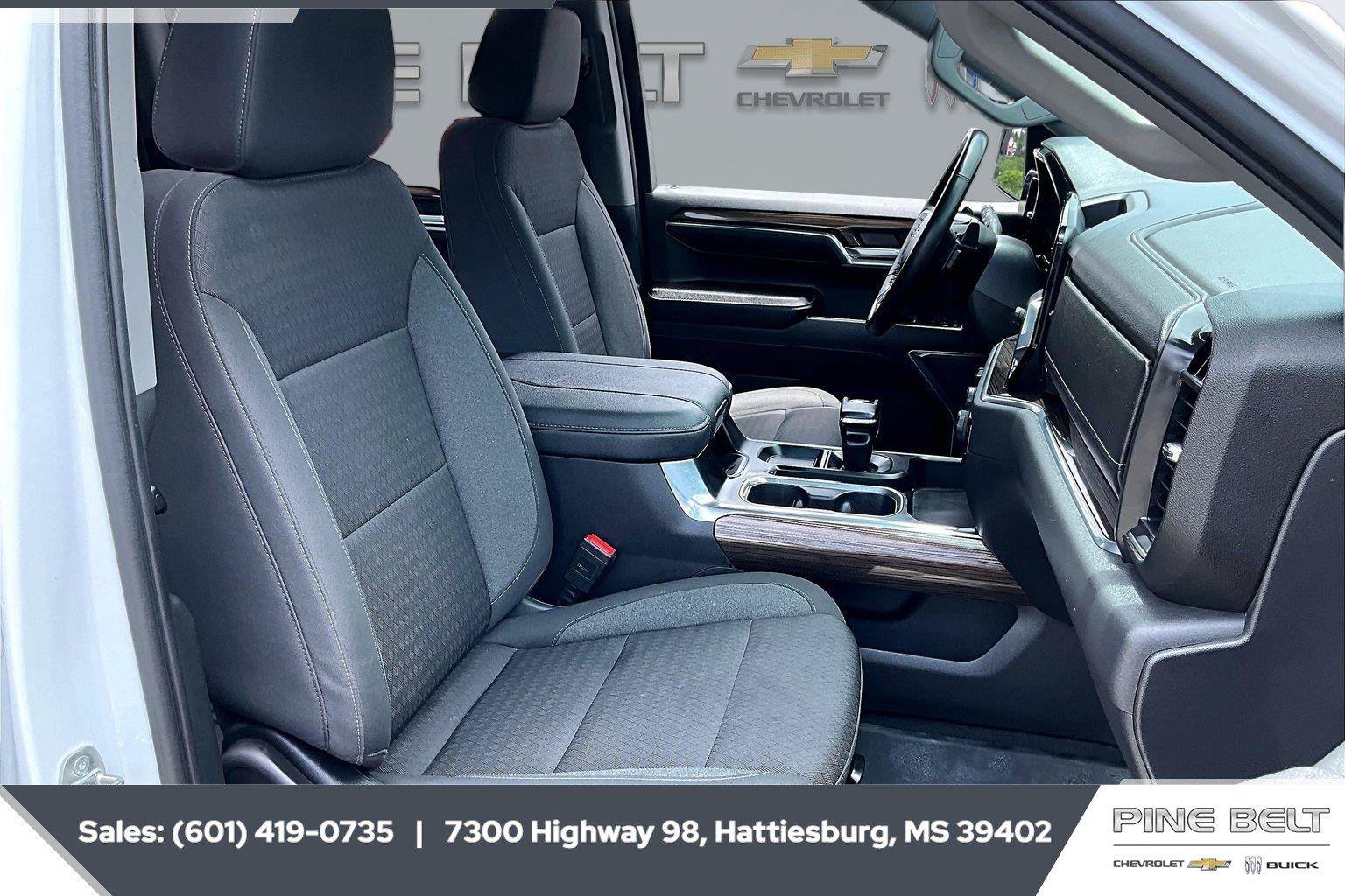 Used 2023 Chevrolet Silverado 1500 LT Trail Boss w/ Protection Package AWD/4WD image 7