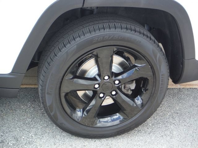 Used 2023 Jeep Grand Cherokee L Laredo AWD/4WD image 6