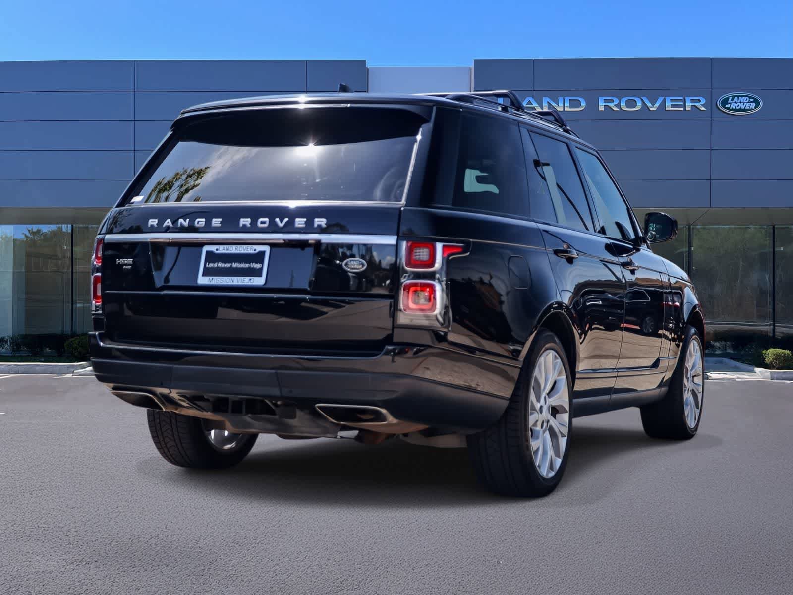 Used 2021 Land Rover Range Rover Westminster Edition image 4