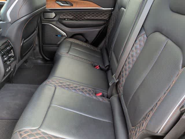 Used 2023 Jeep Grand Cherokee Summit AWD/4WD image 20