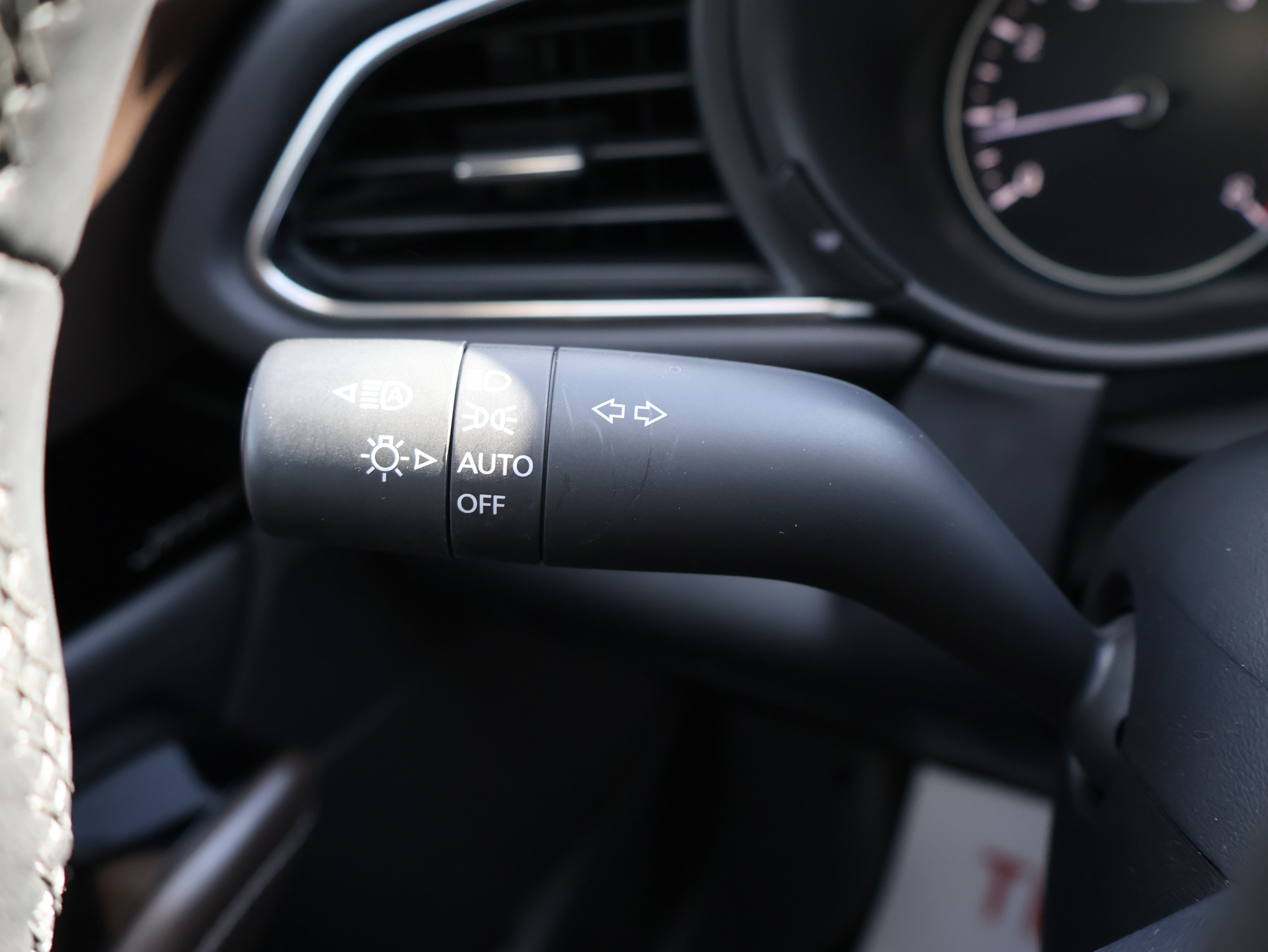 Certified 2025 MAZDA CX-30 2.5 Turbo w/ Premium Plus Pkg image 37