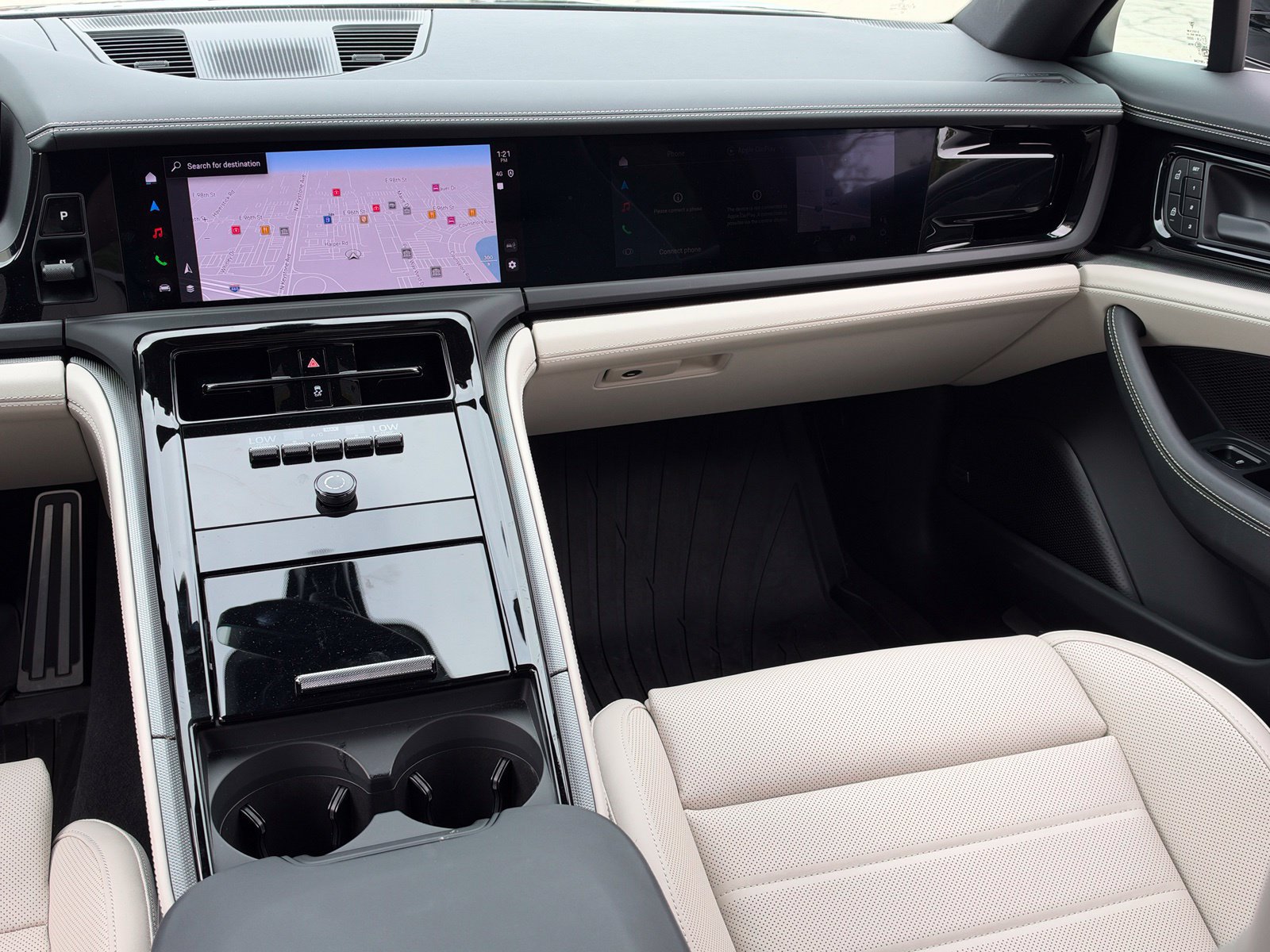 Certified 2026 Porsche Panamera 4 AWD/4WD image 29