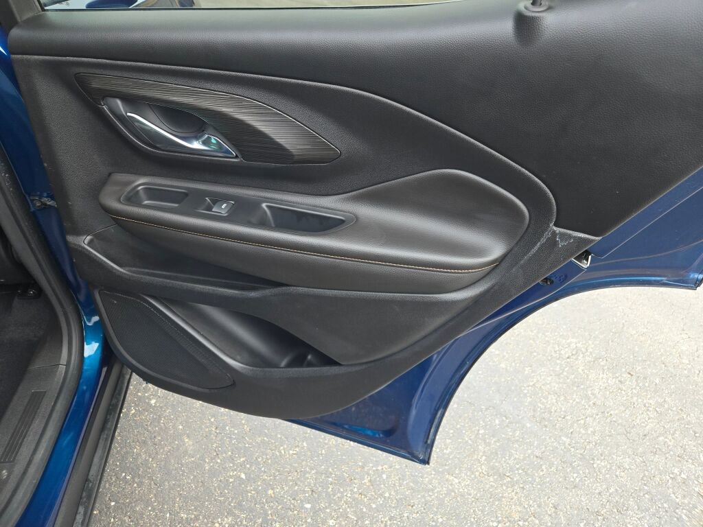 Used 2021 GMC Terrain SLT w/ Infotainment Package II image 9