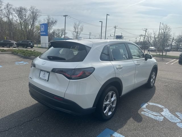 Used 2024 Honda HR-V LX image 8