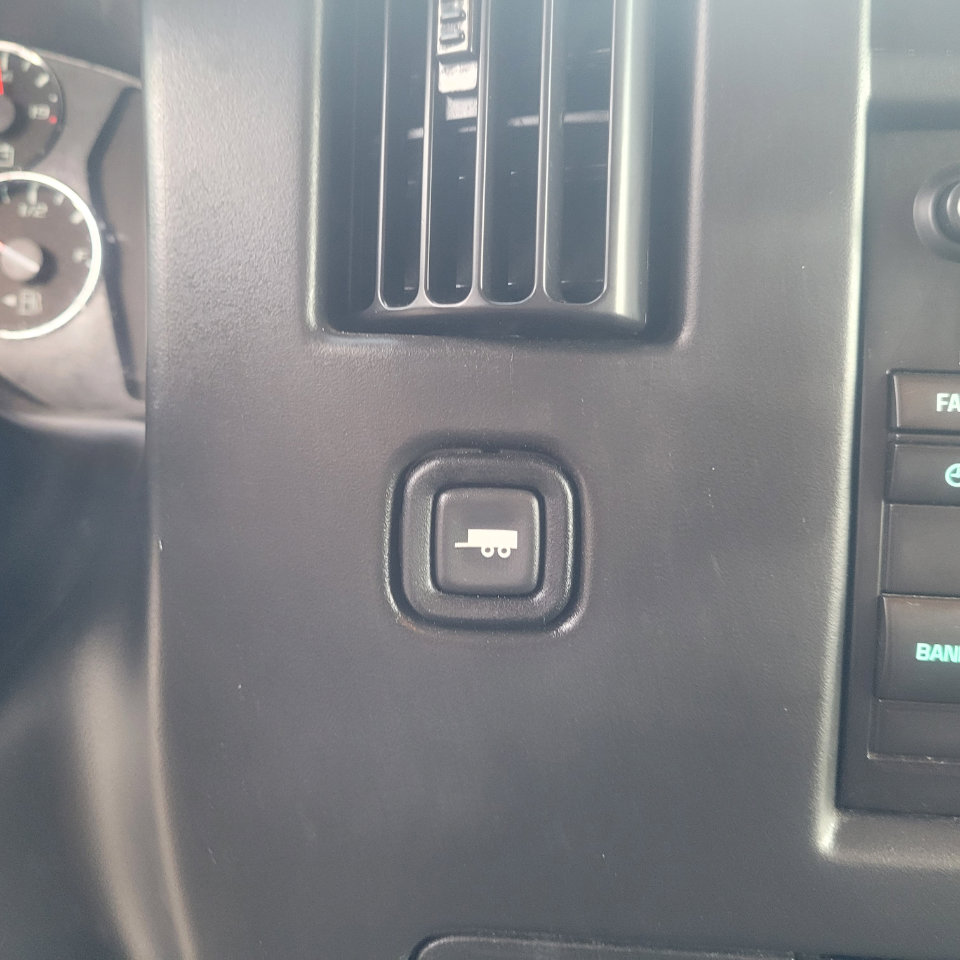 Used 2016 Chevrolet Express 3500 LT w/ LT Preferred Equipment Group image 18