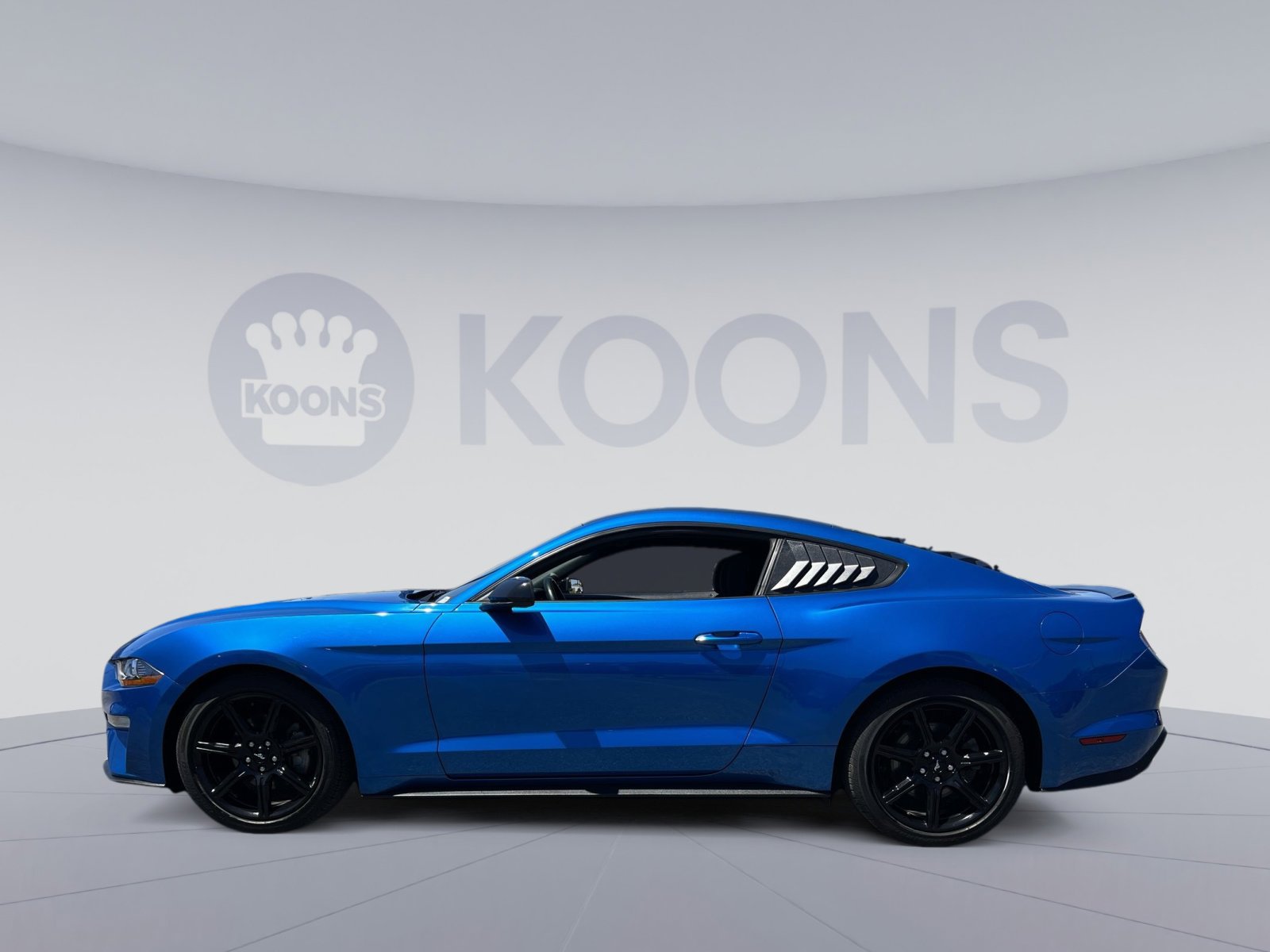 Used 2019 Ford Mustang Coupe w/ Equipment Group 101A RWD image 13