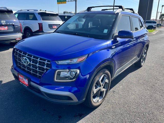 Certified 2021 Hyundai Venue SEL FWD image 3
